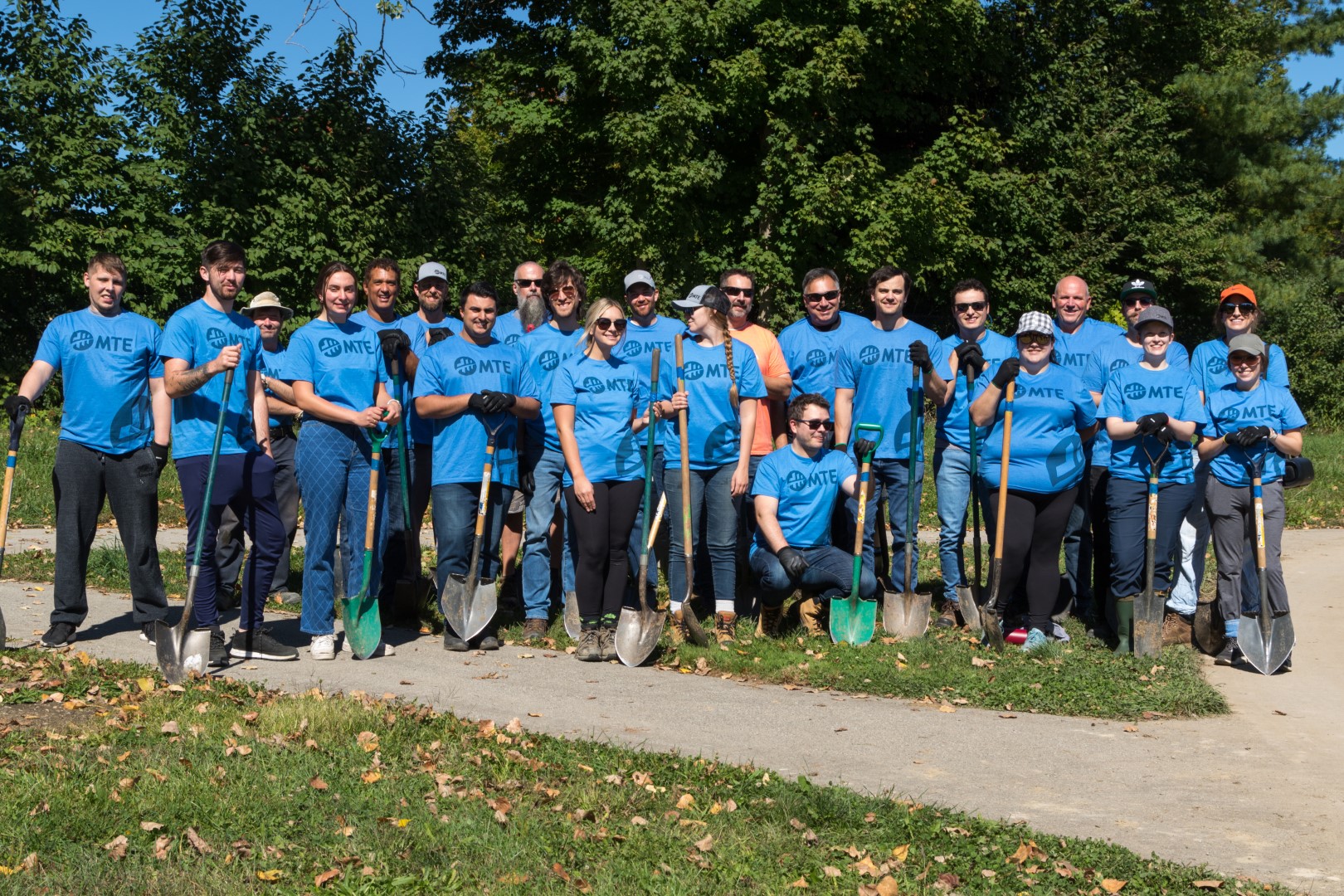 MTE staff tree planting