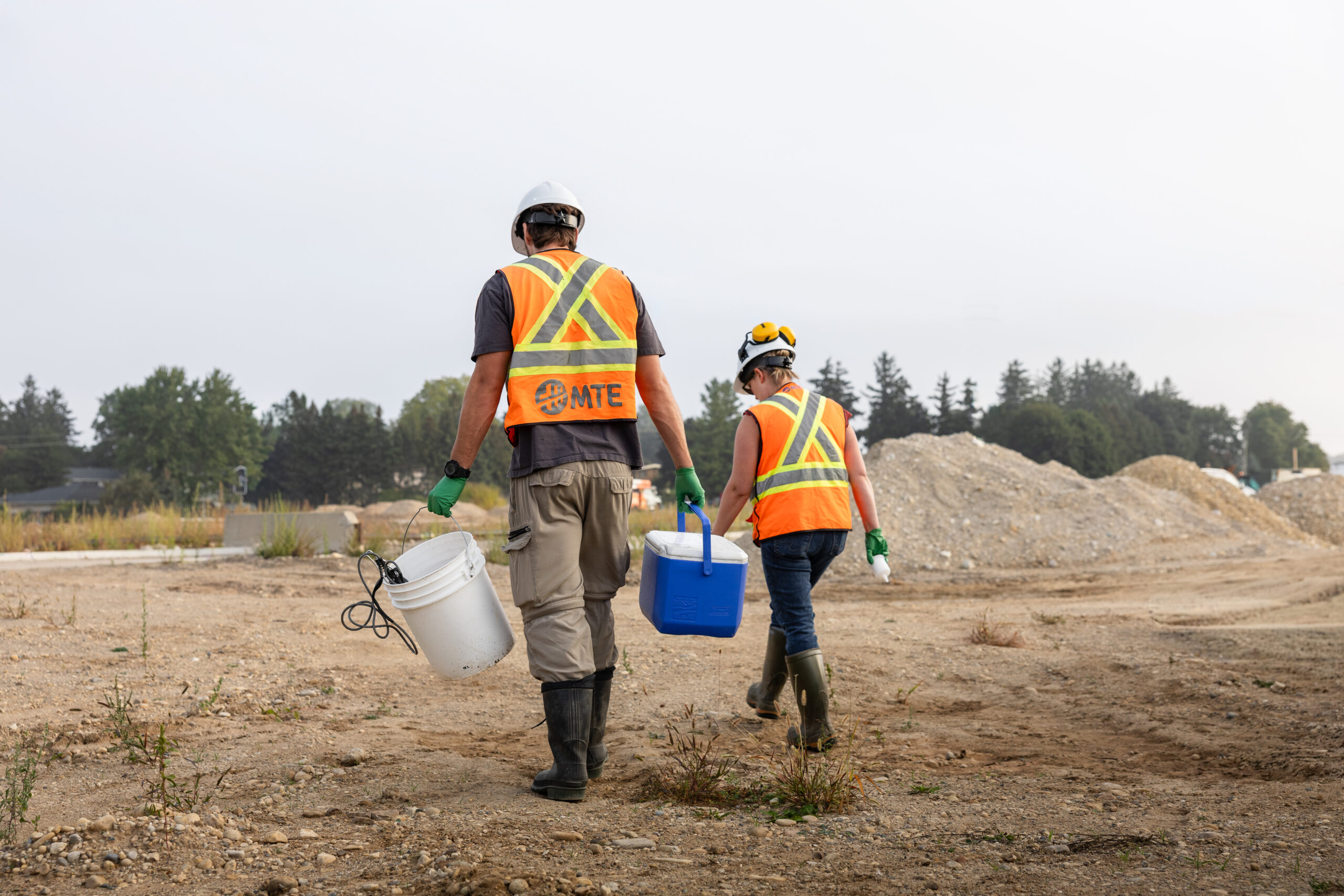 geoscience, hydrogeological, field staff with coolers
